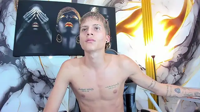 XXX chat uživo modela mono_blonde