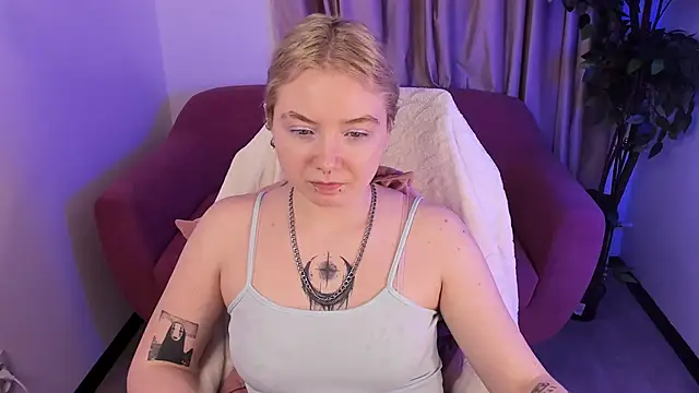 LycorisRed Chat XXX in diretta