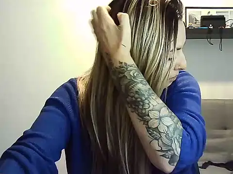 Živý XXX chat Valery__Rouse_