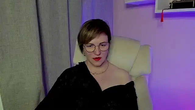 feliziaDesire 现场XXX聊天