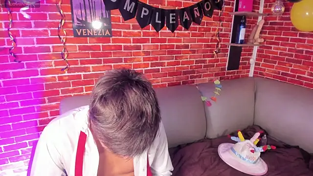 Thiago_Kozak Pertunjukan Webcam