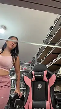 GiaDuque's Live XXX Chat