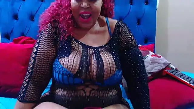 ebonycandy10: онлайн-секс-чат