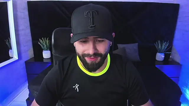 jhon_bear03 Adlı Modelin Web Kamerası Şovu