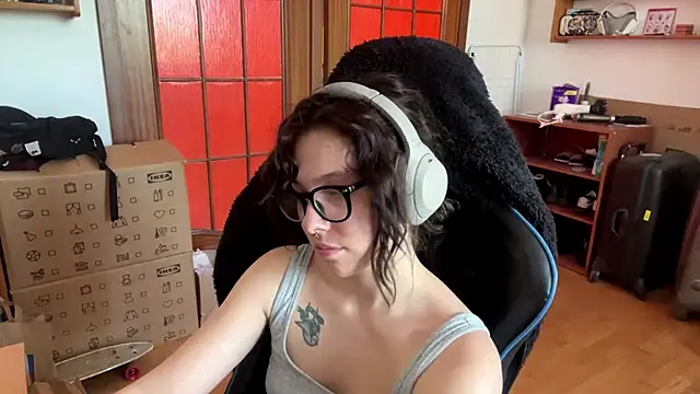 PillowPeachX's Live XXX Chat
