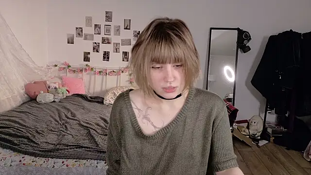 KikiMoor 라이브 XXX 채팅