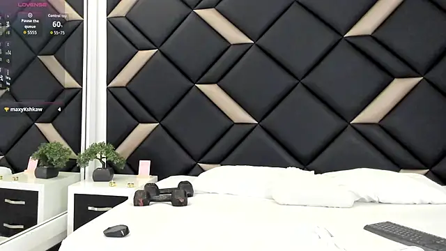 XXX chat uživo modela MelisaKovacs