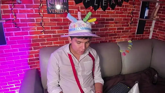 Thiago_Kozakn Webbikameraesitys