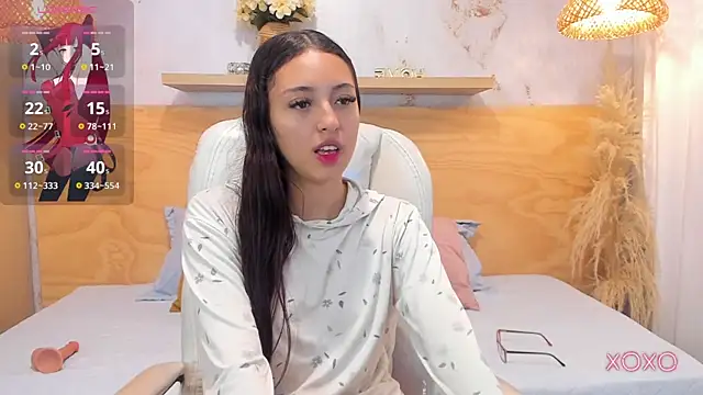 Lasira_ThillのライブXXXチャット