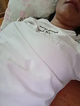 Doremon_95 网络视讯表演