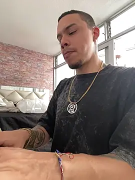 AlphaMasterXxx Webcam show