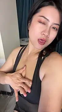 XXX chat uživo modela mo-mo-69