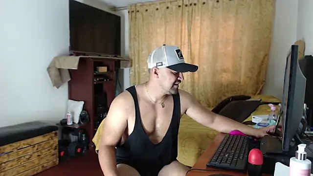 AlejoMoretti Chat XXX live