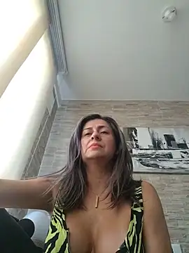 Show modela Latiinvenushot na web-kameri