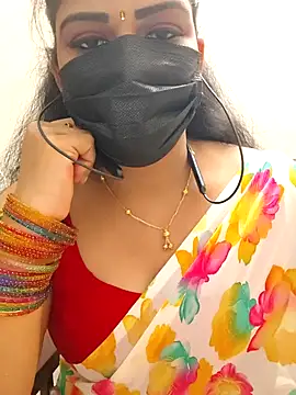 soundharya_tamil Show in webcam