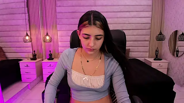 VictoriaaBlair's Live XXX Chat