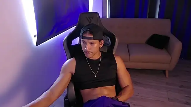 Liam_V webkamerás műsora