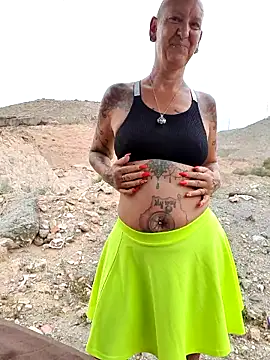 Emma_Milf25 Webcam-Show