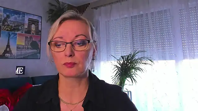 vanessa_chat Adlı Modelin Web Kamerası Şovu