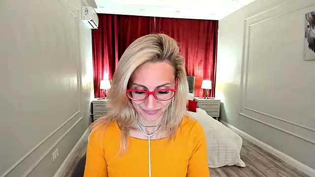 XXX chat uživo modela MuseOfStage