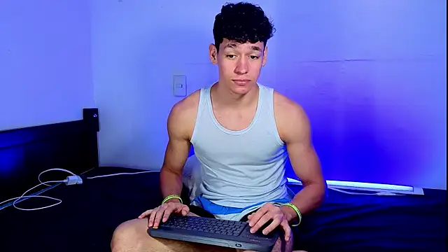 Luke_Muscle 在線直播表演