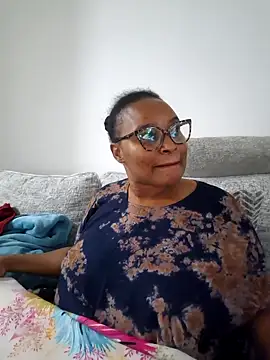 دردشة Goddess_of_Hearts الجنسية المباشرة