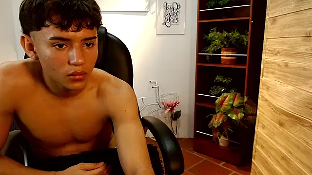 Ryan_grayx live XXX chat