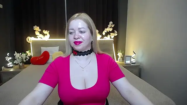 OliviaVerr 即時 XXX 聊天