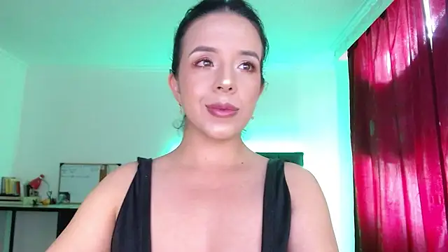 دردشة VALERY_MEER الجنسية المباشرة