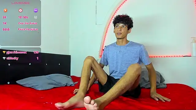 liammendoza98 Adlı Modelin Web Kamerası Şovu