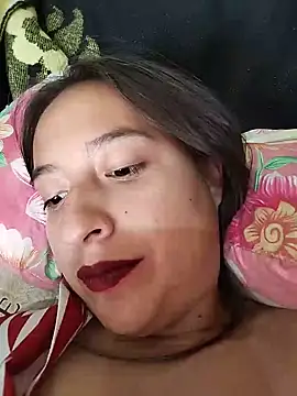 rouse_lux's Live XXX Chat