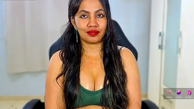 FannyXhot Adlı Modelin Canlı XXX Sohbeti