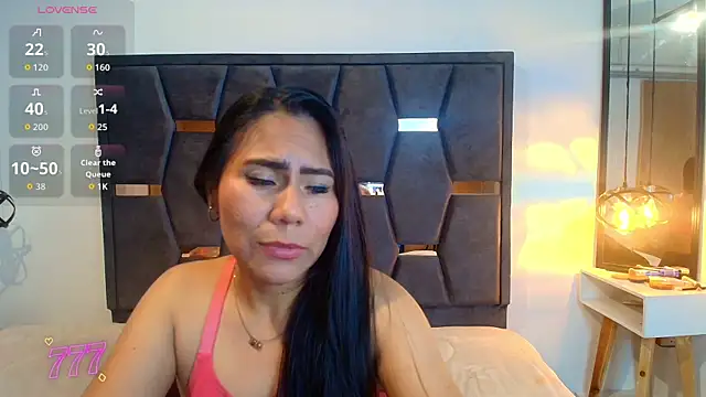 Keyla_Brunette_'s Live XXX Chat