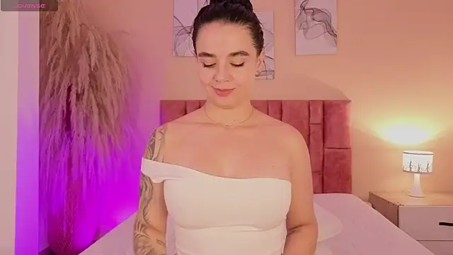 دردشة emmy_danielss الجنسية المباشرة