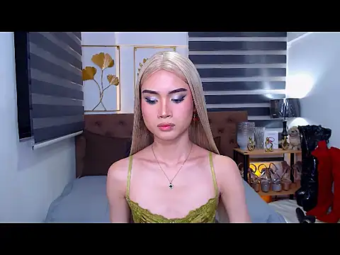 JuicyCockThea 现场XXX聊天