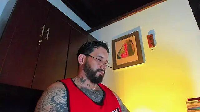 Czat XXX na żywo – CamiloGray_