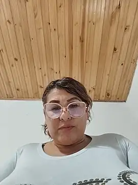 Chat XXX ao vivo de AlexxiaaMat