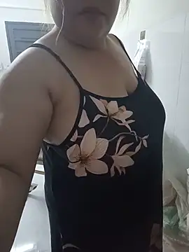 Cindy237st 现场XXX聊天