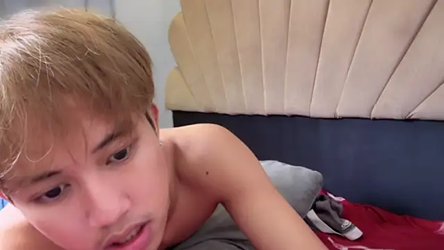 Chat XXX en directo de luxurioux_blake