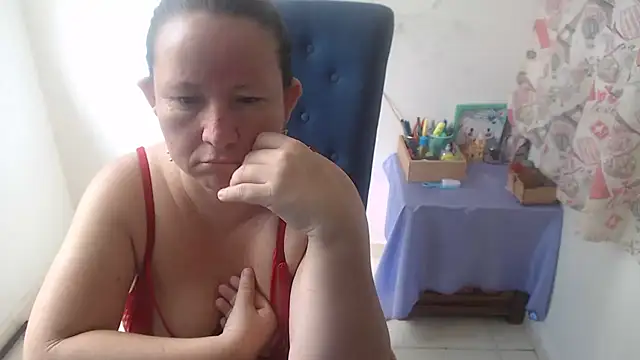Yohis_Kiut25 Chat XXX live