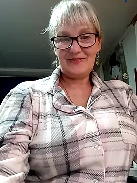 irinamaux's Live XXX Chat