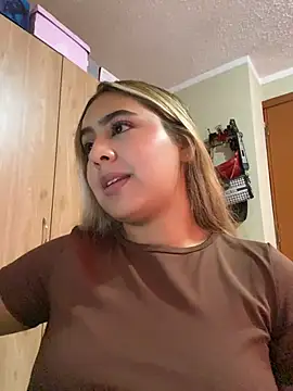 Živý XXX chat Miabonnett_