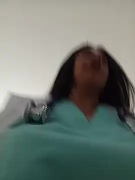 دردشة CAROLINE__07 الجنسية المباشرة