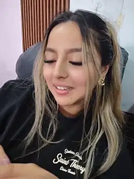 CelesteBlaze_'s Live XXX Chat