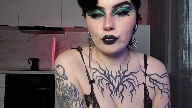 Chat XXX en directo de IntrigueYourDay