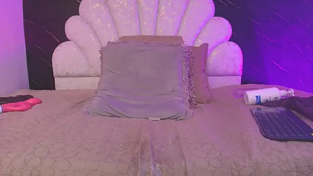 _MiaBrown_ লাইভ XXX চ্যাট