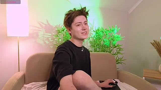 Онлайн чат XXX Mark_Ian_