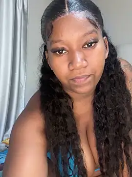 Brandyy23's Live XXX Chat