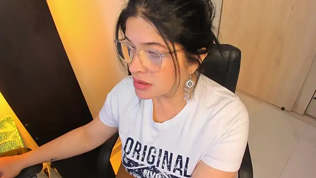 BellaFlaming Chat XXX live