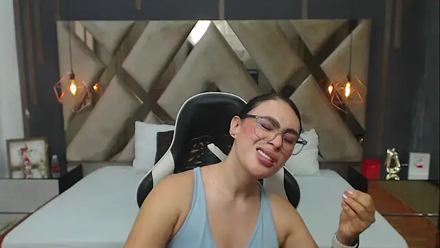 MartinaaFit's Live XXX Chat